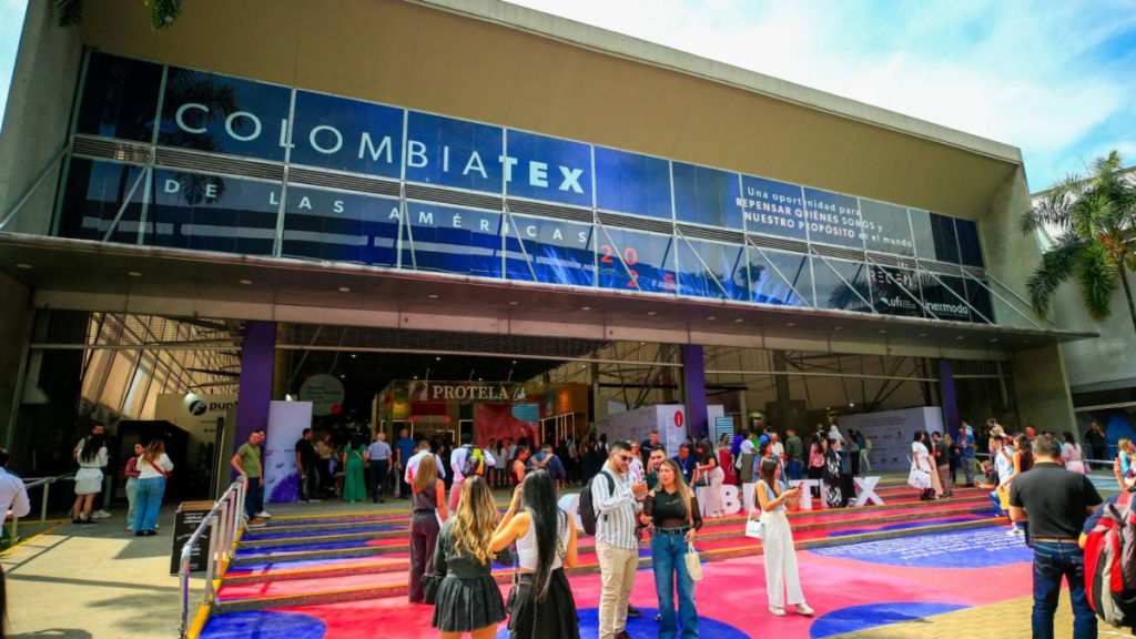 Tekstil ve konfeksiyon fuarı iş ve inceleme gezisi